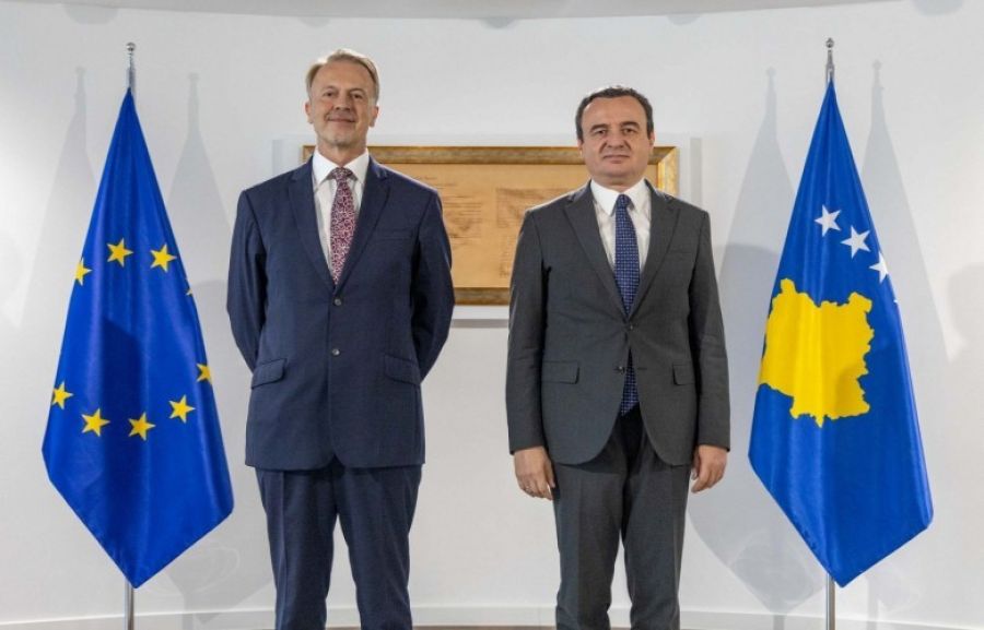 AB Kosova Ofisi Başkanı, Kurti ile Görüştü