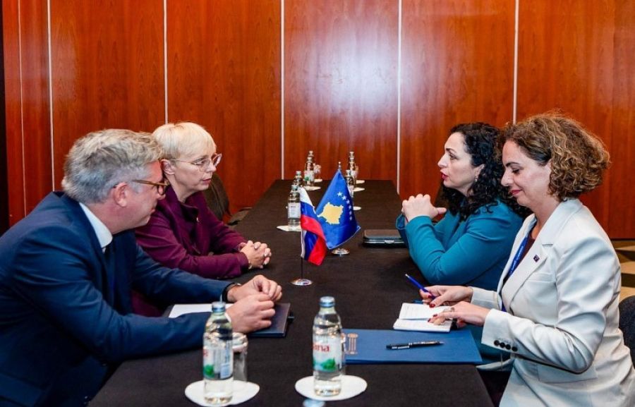 Kosova ve Slovenya Önce de Yan Yanaydı