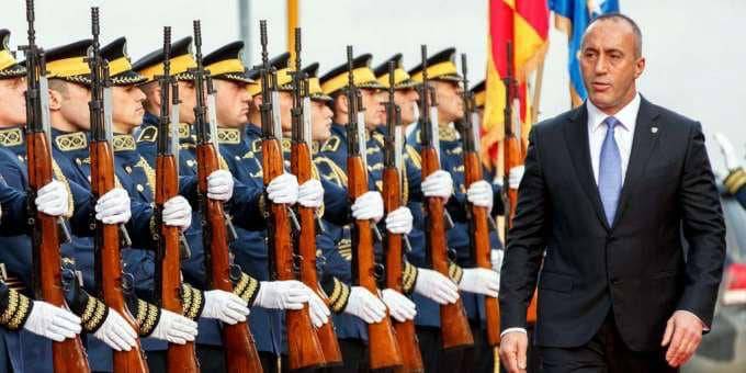 Haradinaj, KGG’nin Yeni Askerlerini Tebrik Etti