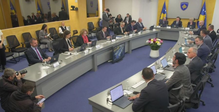 14 STK: Görevdeki Hükümetin Bütçe Yasası İşlemi Anayasa ve Yasaya Aykırı
