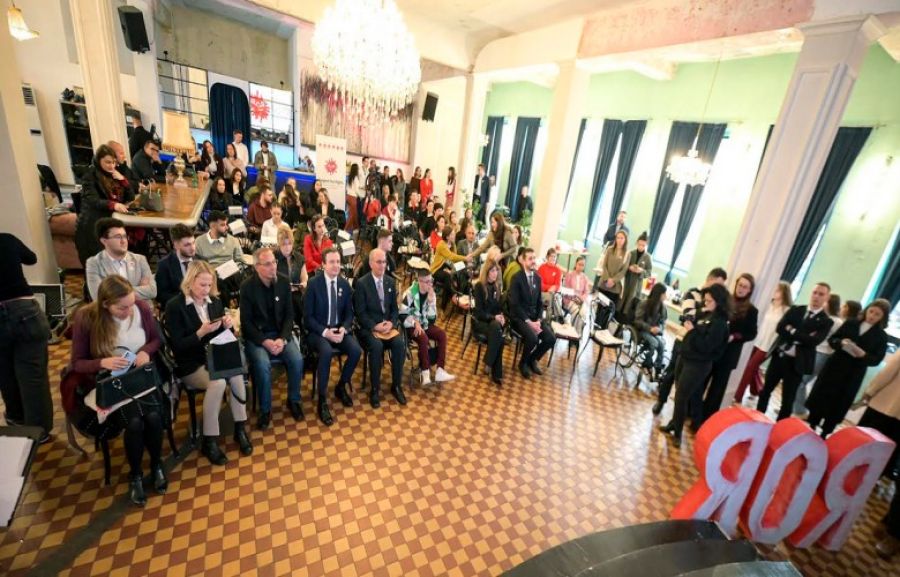 Kurti: 400 Binden Fazla Çocuk Destek Alıyor