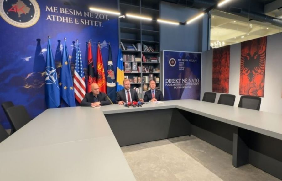 Haki Abazi AAK'ye Geçti 