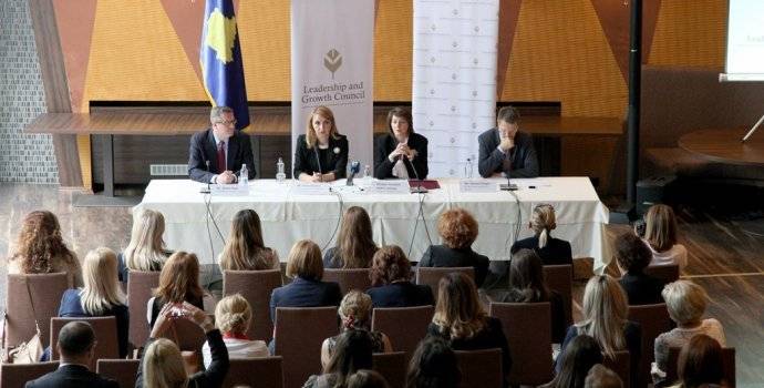 Jahjaga: Kadına Yatırım, Ülkemizin İstikbaline Yatırımdır‏