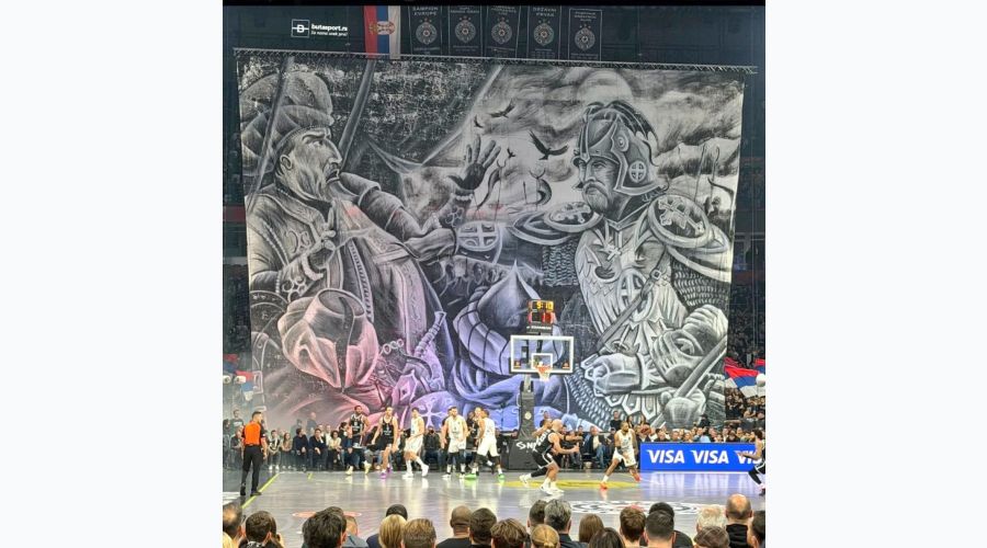 Partizan–Fenerbahçe maçında skandal pankart