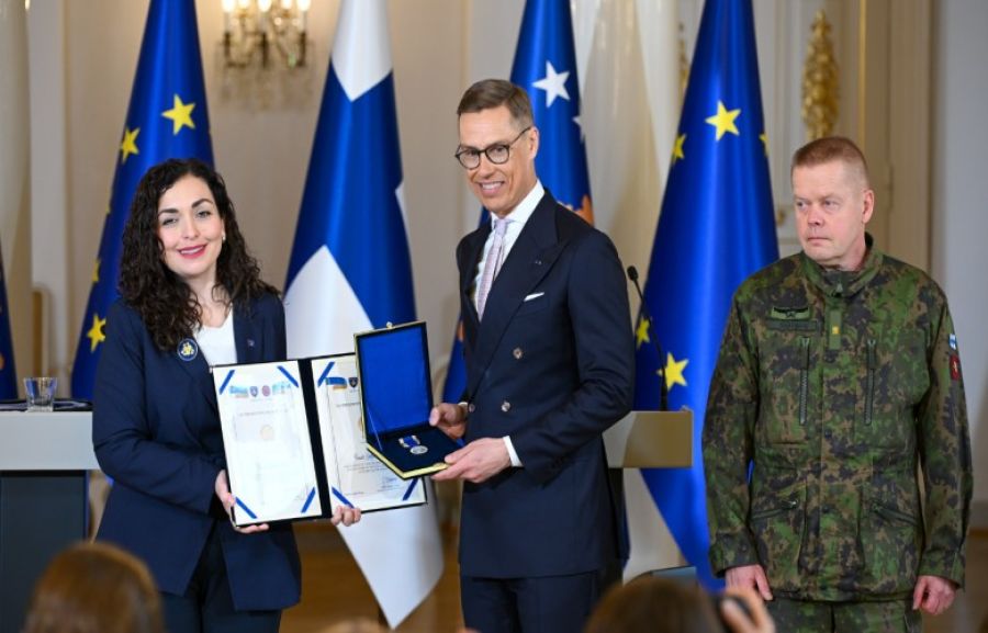 Cumhurbaşkanı Osmani, Finlandiyalı Barış Gücü Askerlerini “Kahraman” Olarak Nitelendirdi