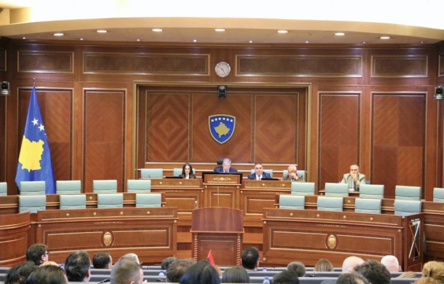 Kosova Meclisi Yine Kurulamadı, Oturum 48 Saat Sonra Devam Edecek Kosova Meclisi Yine Kurulamadı, Oturum 48 Saat Sonra Devam Edecek