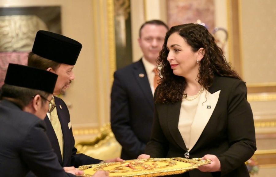 Brunei Sultanı’ndan Cumhurbaşkanı Osmani’ye Kraliyet Nişanı