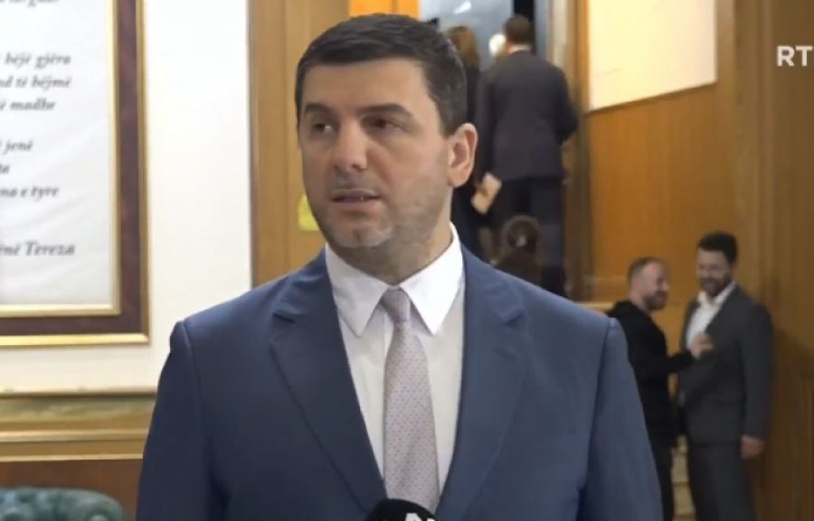Krasniqi: “Bir Aydır Süren Abluka Son Bulmalı”
