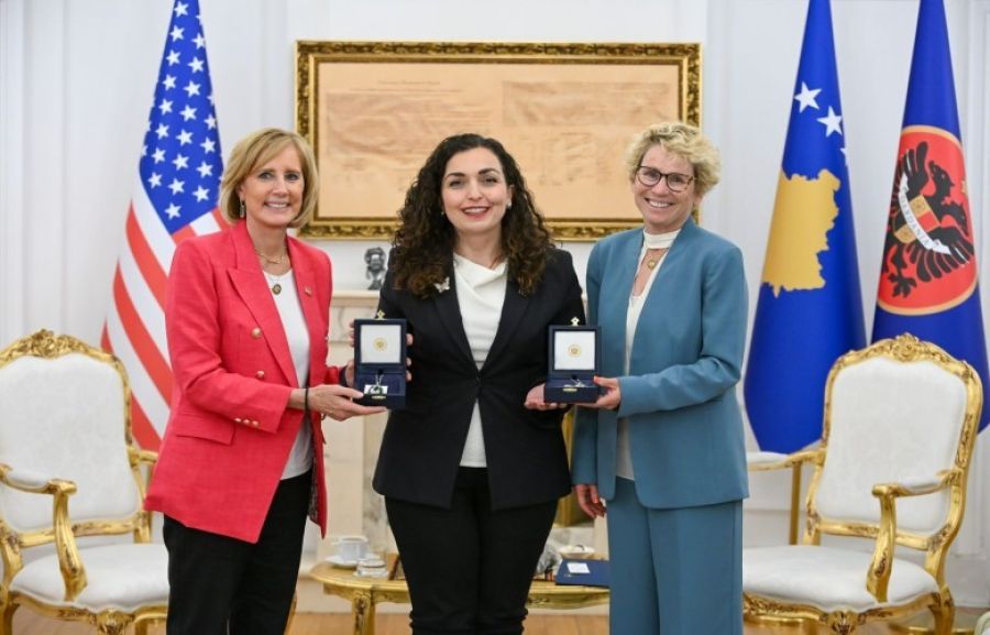 Kosova Cumhurbaşkanı Vjosa Osmani, ABD Kongresi Heyetini Kabul Etti
