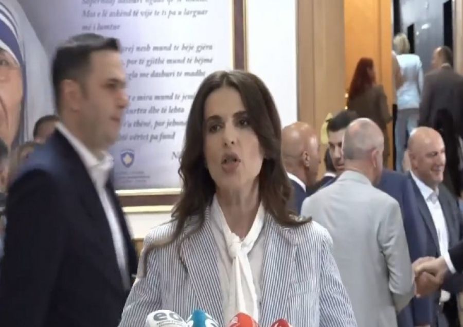 Meclisteki Tıkanıklığın Sorumlusu Albin Kurti ve Vetëvendosje’dir