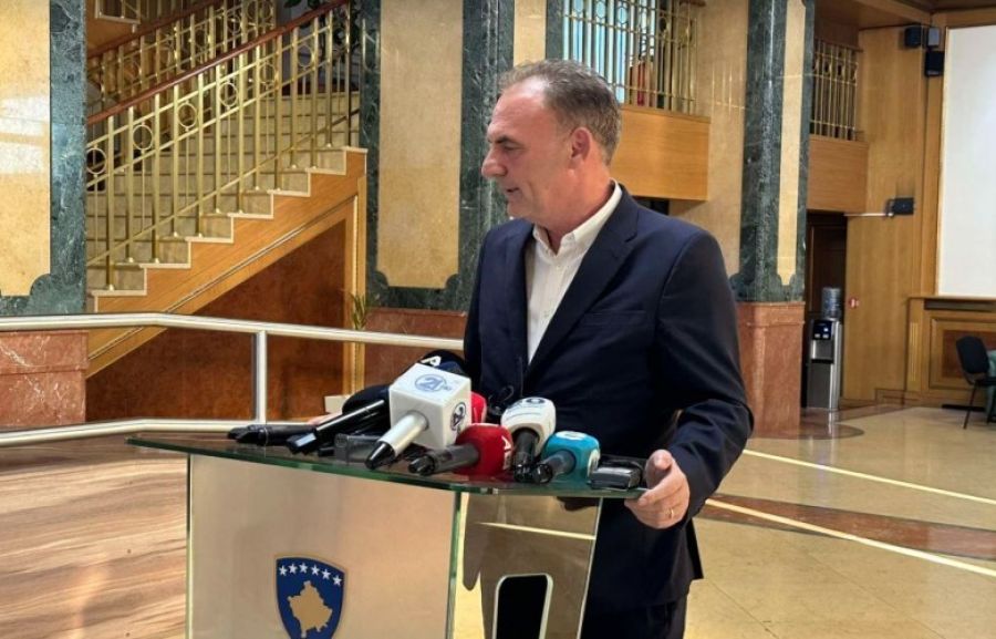 Krizler Siyasi Uzlaşıyla Çözülür, VV Çoğunluğu Sağlamak Zorunda
