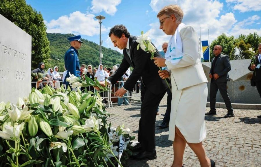 Kurti: Srebrenitsa Kosova ve Dünya İçin Bir Uyarıydı