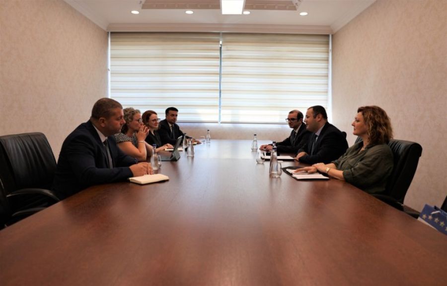 İsmaili, Dünya Bankası Direktörü ile Görüştü: Finans Sektörü Masada