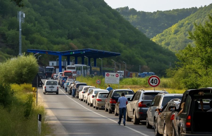 Kosova’dan Çıkarken Bazı Sınır Kapılarında Uzun Kuyruklar