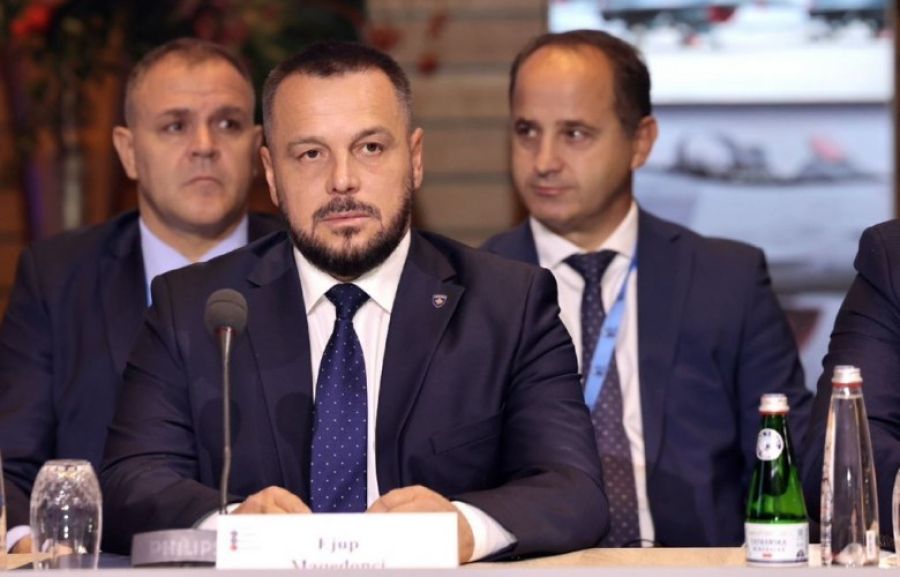 Maqedonci, Bratislava’daki Savunma Bakanları Toplantısına Katıldı