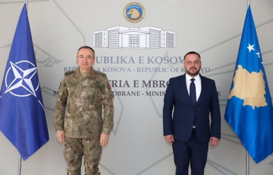 Maqedonci, KFOR Komutanı Ulutaş ile Güvenlik Konularını Görüştü