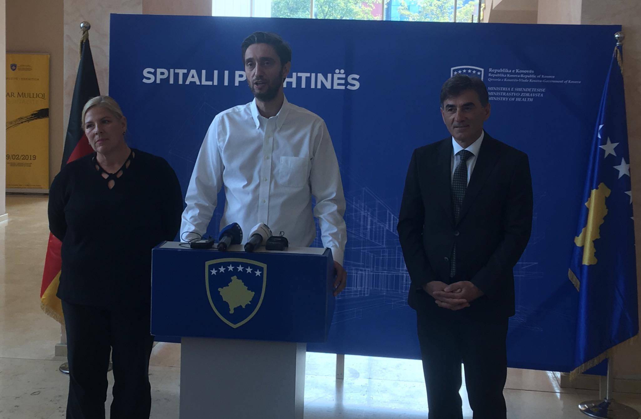 Priştine Hastanesi İnşaat Sözleşmesi İmzalandı