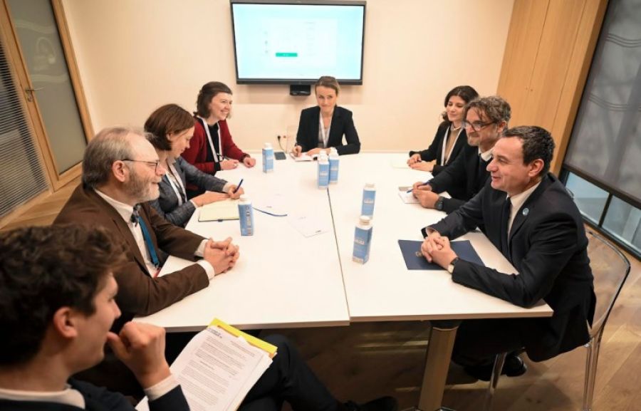 Başbakan Kurti, Paris’te Belçika Yüksek Yetkilisiyle Görüştü