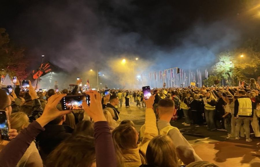 Novi Sad’da Protesto: 16 Kurban İçin “Sessizlik Yürüyüşü”