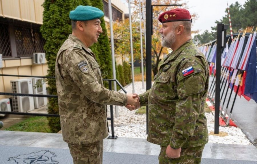 KFOR Komutanı Ulutaş, Slovakya Özel Operasyon Kuvvetleri Komutanı ile Görüştü