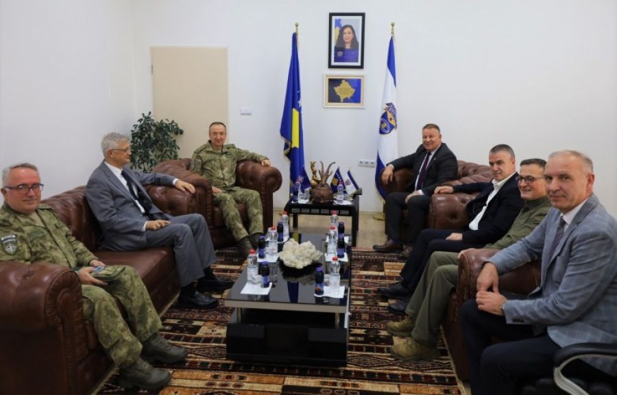 Güvenlik, Kosova Polisi Müdürü ve KFOR Komutanı Görüşmesinde Ana Konu