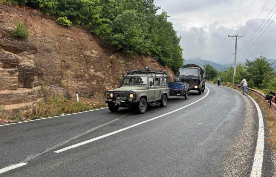 Vetëvendosje: KGG, Kuzey Kosova’da İlk Kez Ordu Olarak Görevde