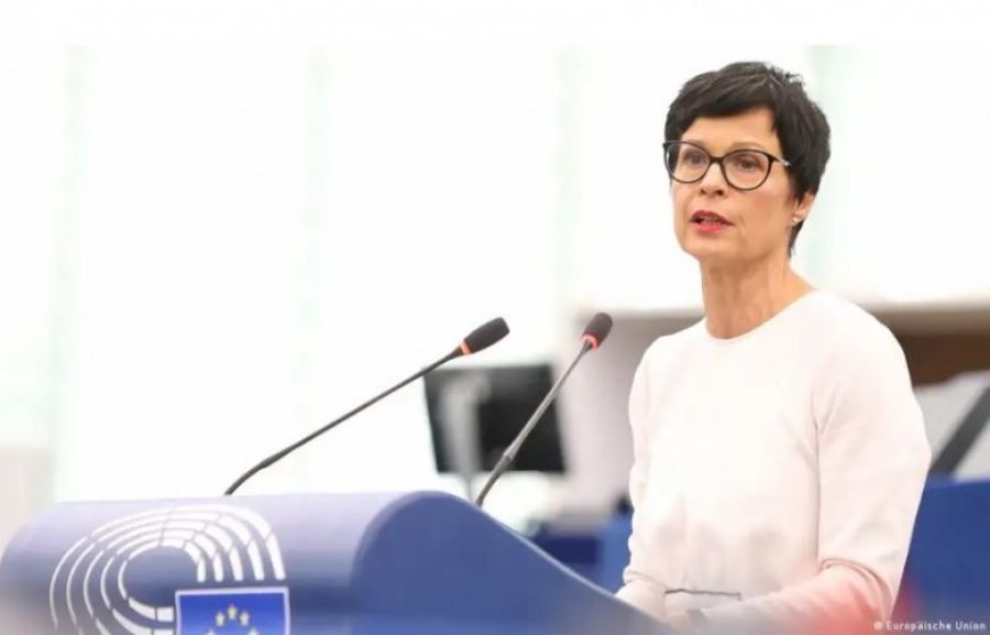 Marta Kos, Kosova’yı Yeni Hükümetin Kurulması Nedeniyle Tebrik Etti