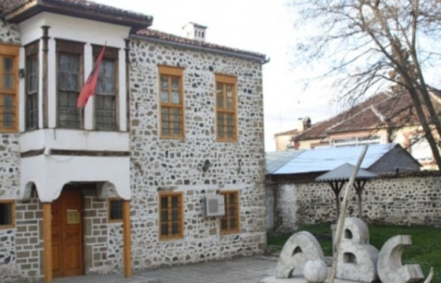 Kosova’da 7 Mart Öğretmenler Günü Kutlanıyor