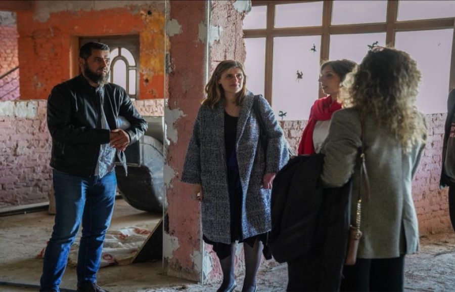 Bakan Bogujevci, Restorasyonda Olan Ulusal Tiyatroyu Ziyaret Etti