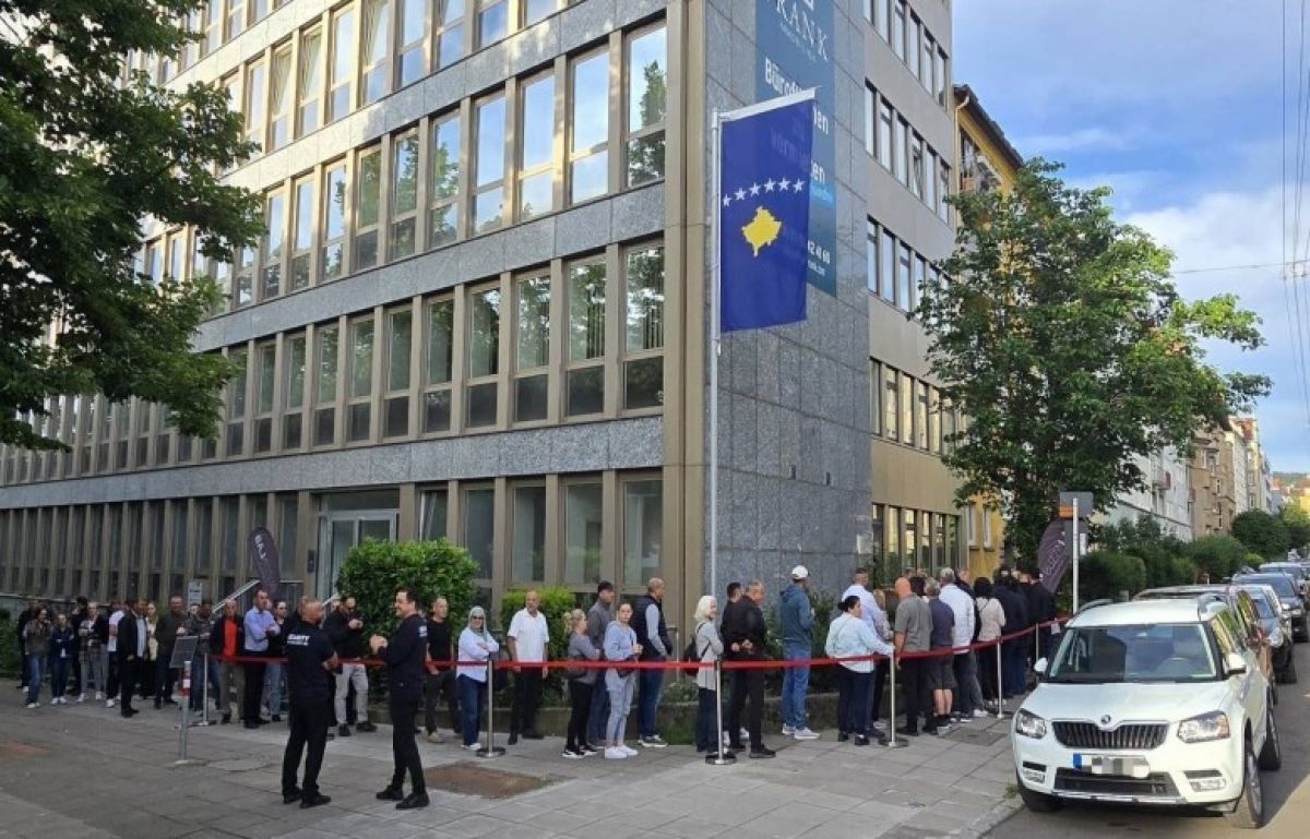  Yabancı Ülkelerdeki Seçmenler Oy Kullanmaya Başladı