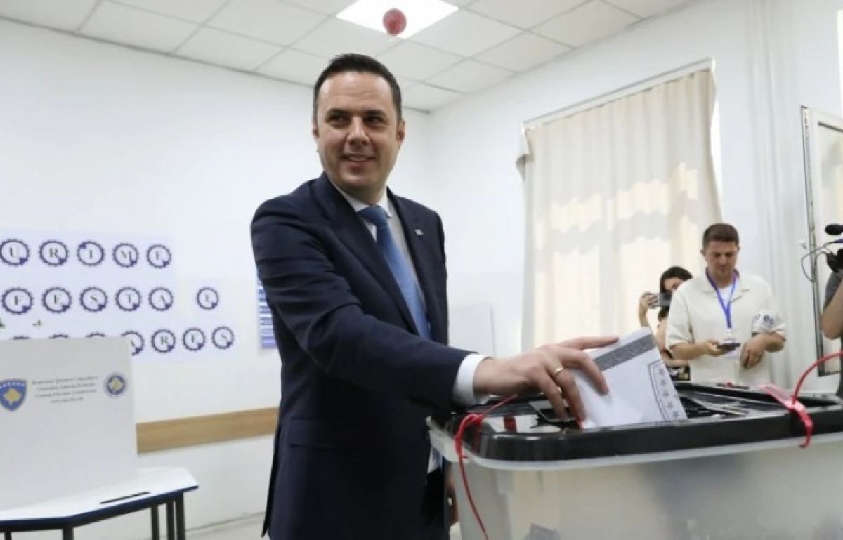 Abdixhiku: Bugün Cumhuriyetin Kaderi Belirleniyor