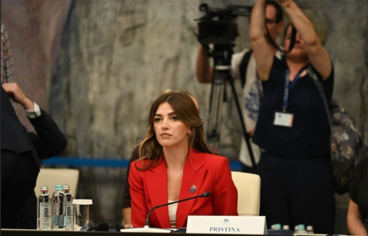Kosova'ya Aday Ülke Statüsü Verilmeli, Üyelik Müzakereleri Başlatılmalı