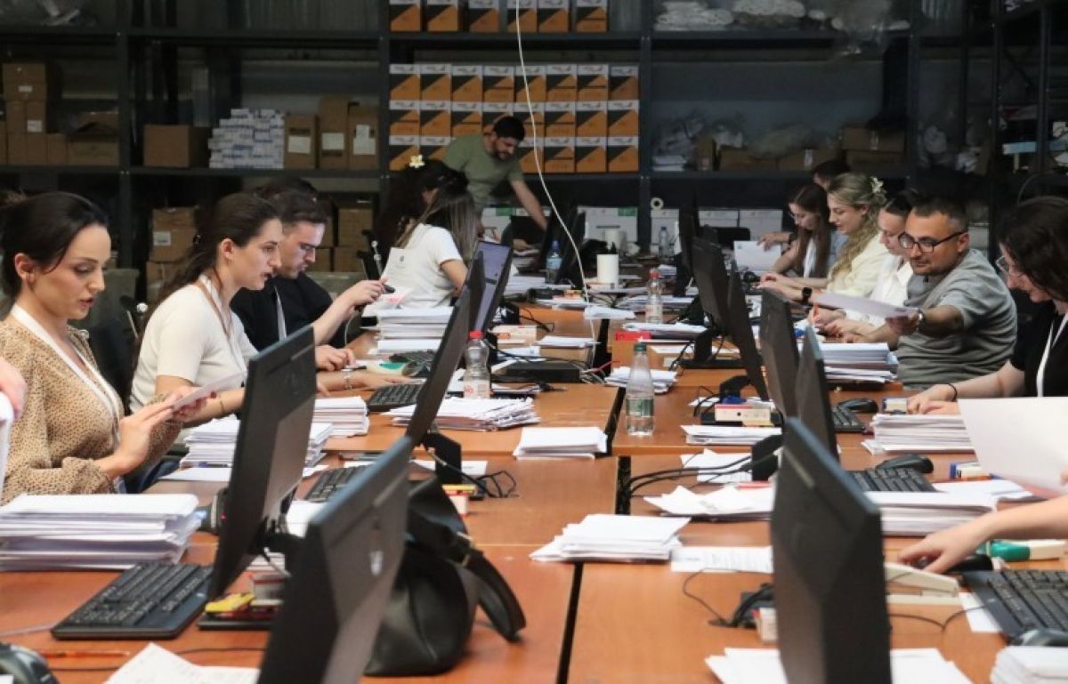 Posta Yoluyla Kullanılan Oylarla İlgili 23 Binden Fazla Paket Değerlendirildi