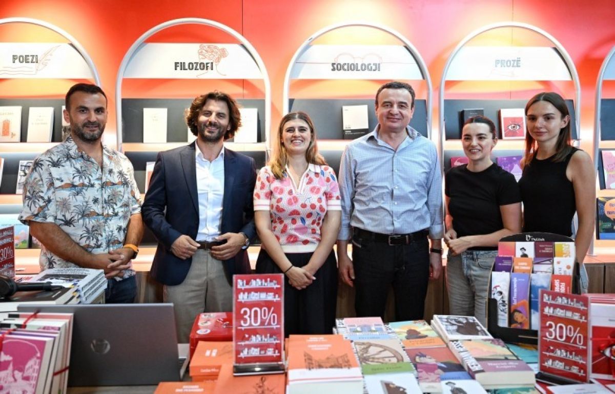 Kurti, “Priştine 2026” Kitap Fuarı’nı Ziyaret Etti