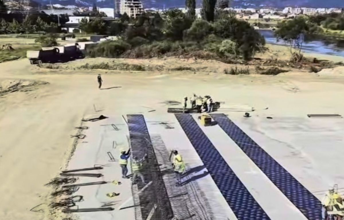 İbre Nehri Üzerindeki Üçüncü Köprü İnşa Ediliyor