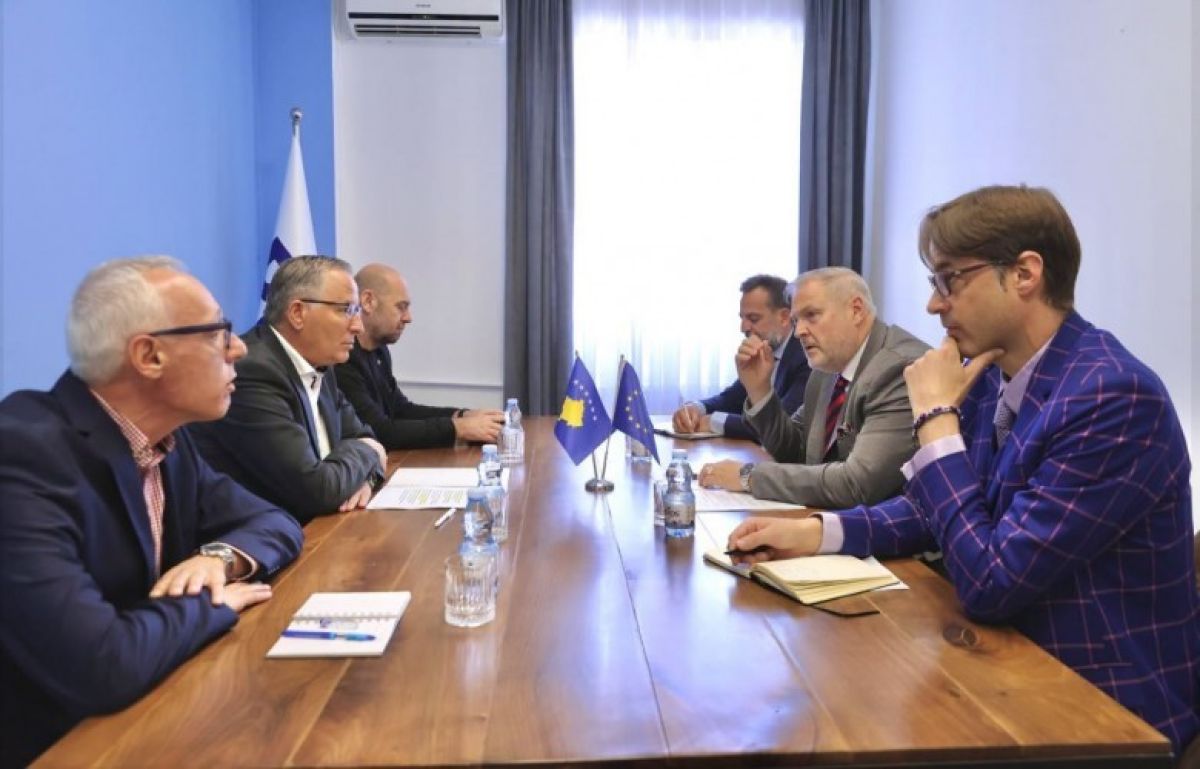 Kosova Kurumsal Tıkanıklığı Aşmalı ve AB Yolunda İlerlemeli
