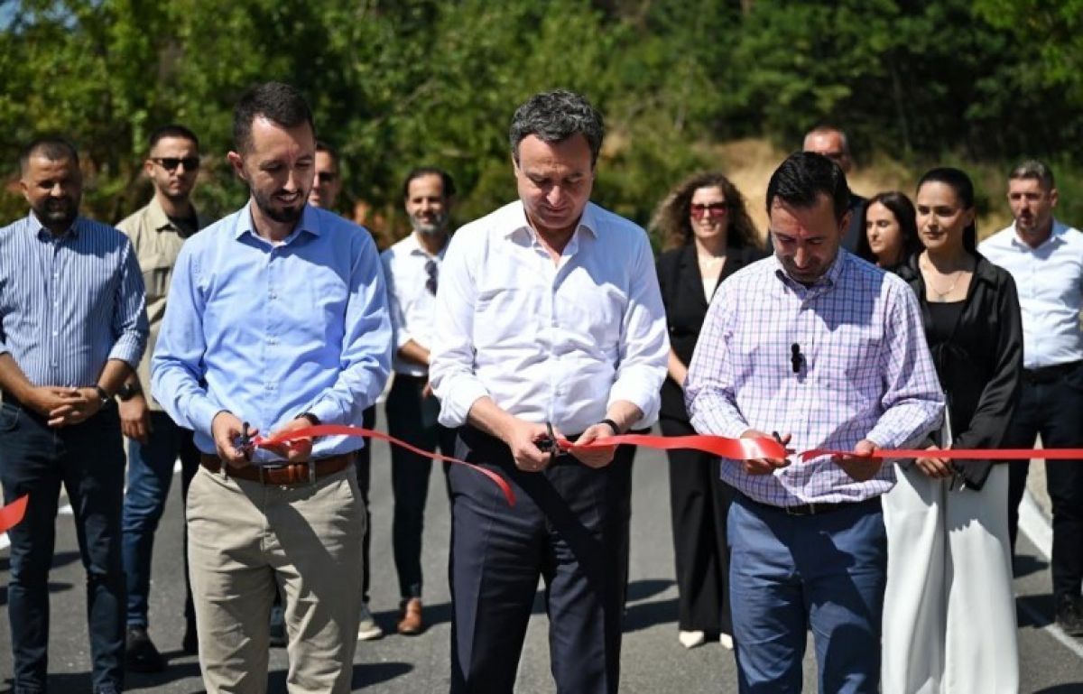 Kurti, Shipashnicë–Desivojcë–Terstenë Yolunu Hizmete Açtı