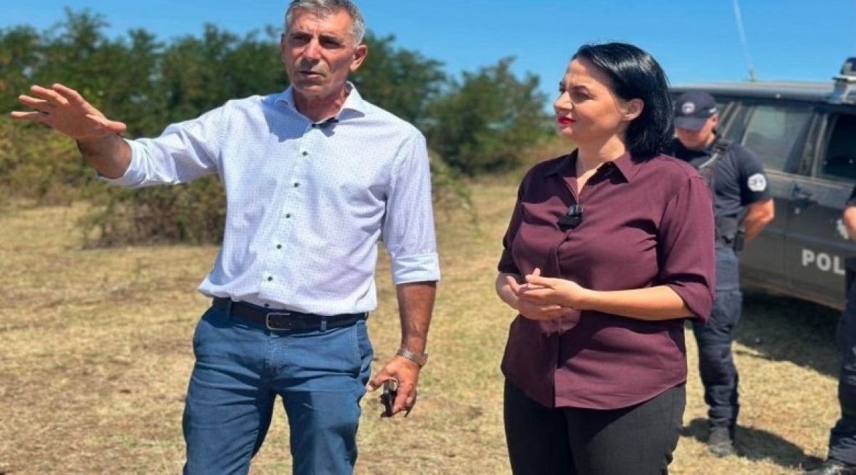 Radoniq Gölü’nde Kamu Arazisindeki İzinsiz Yapılar Yıkılıyor