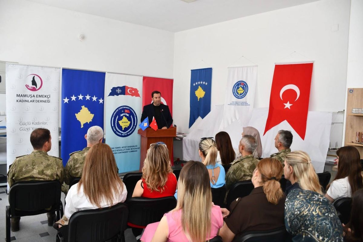 Mamuşa’da Kuaförlük Kursunu Tamamlayan Kadınlara Sertifikaları Verildi