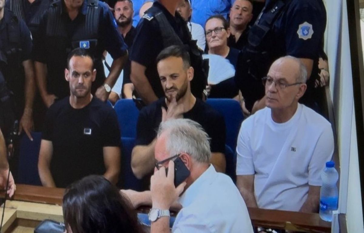 Gllogjan’daki Üçlü Cinayet Davasında Sanıklar Beraat Etti