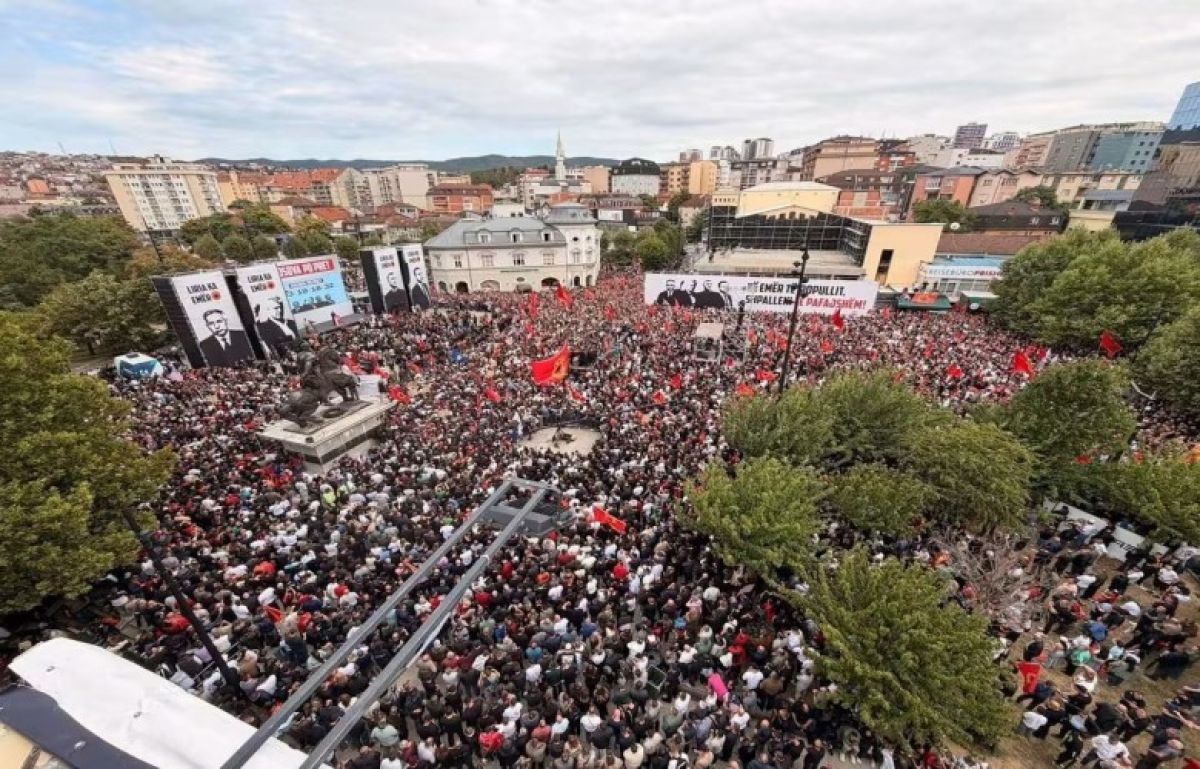 Bugün Priştine’de Saat 12.00'de Kitlesel Protesto 
