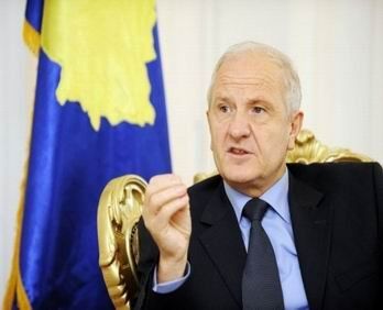 Kosova Eski Cumhurbaşkanına Fahri Doktora