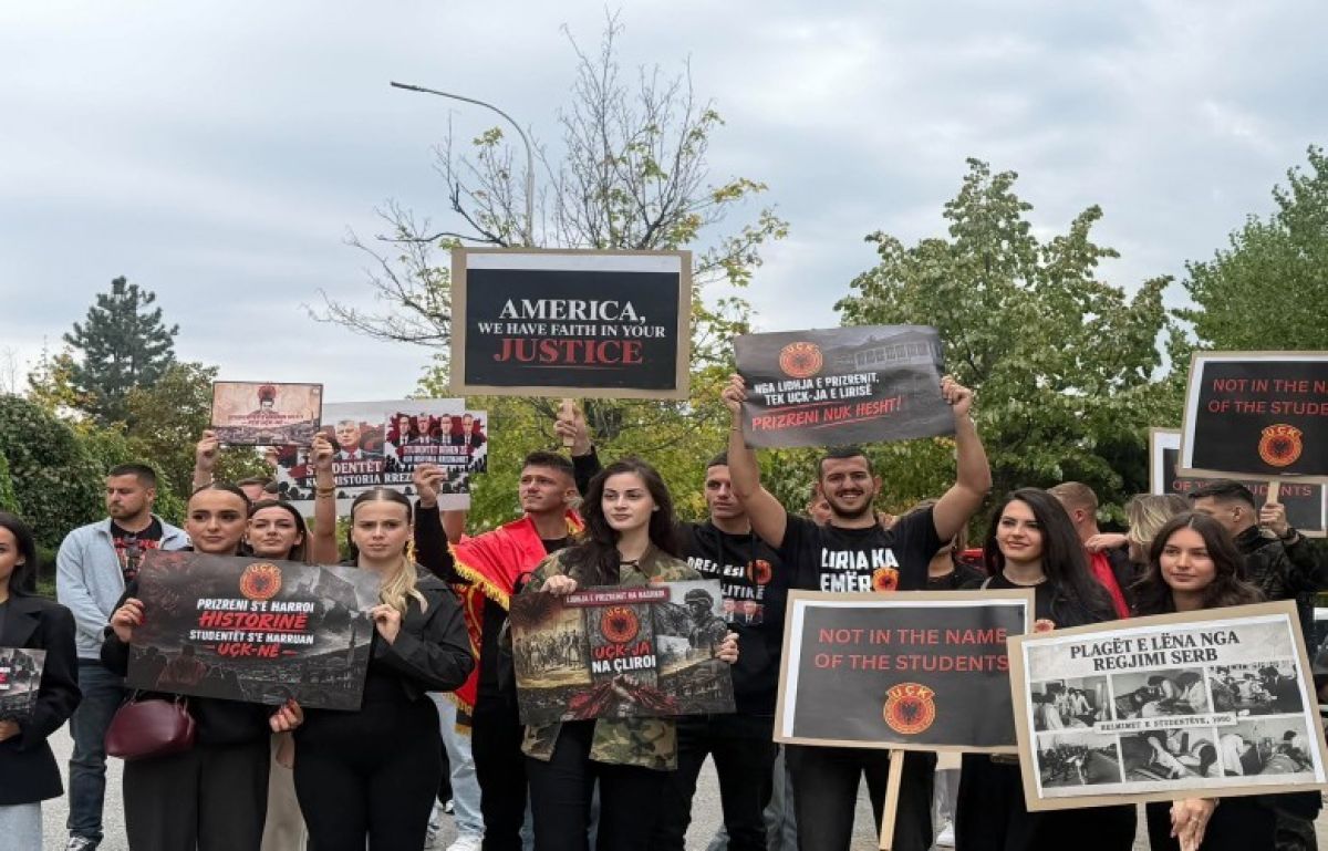 Üniversite Öğrencileri Özel Mahkeme Kararına Karşı Yürüyüşte