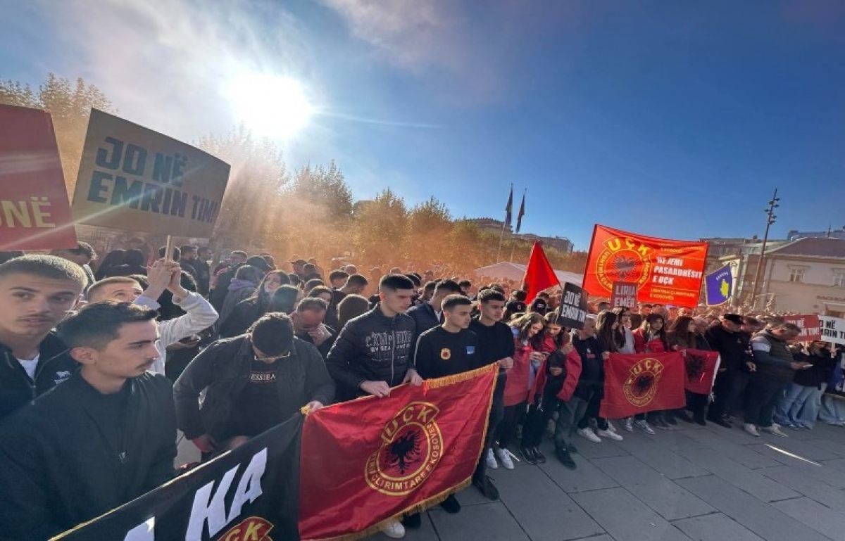 OVL-UÇK, Protestocuları Yarın Priştine Meydanında Toplanmaya Çağırdı