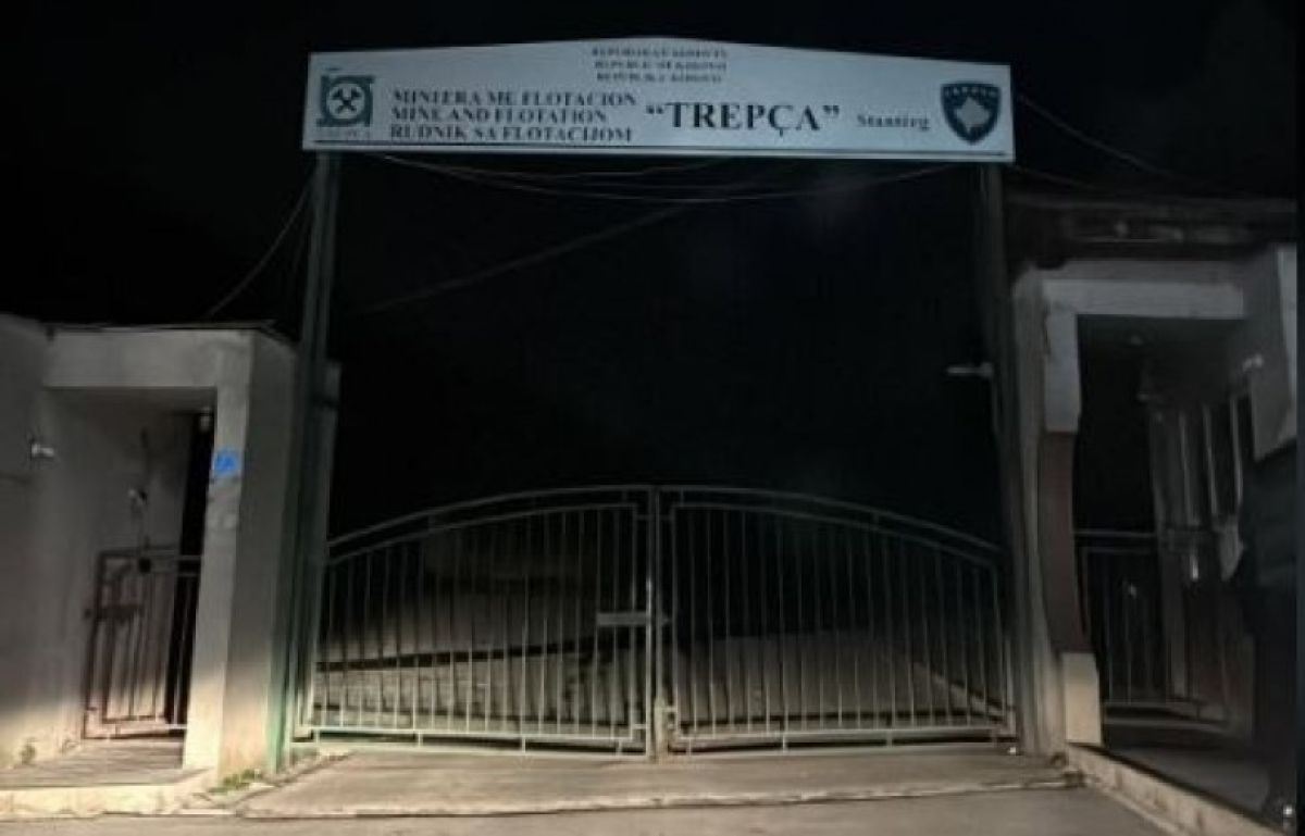 Trepçe’de Teknik Ekipler Arızayı Onarmaya Çalışıyor