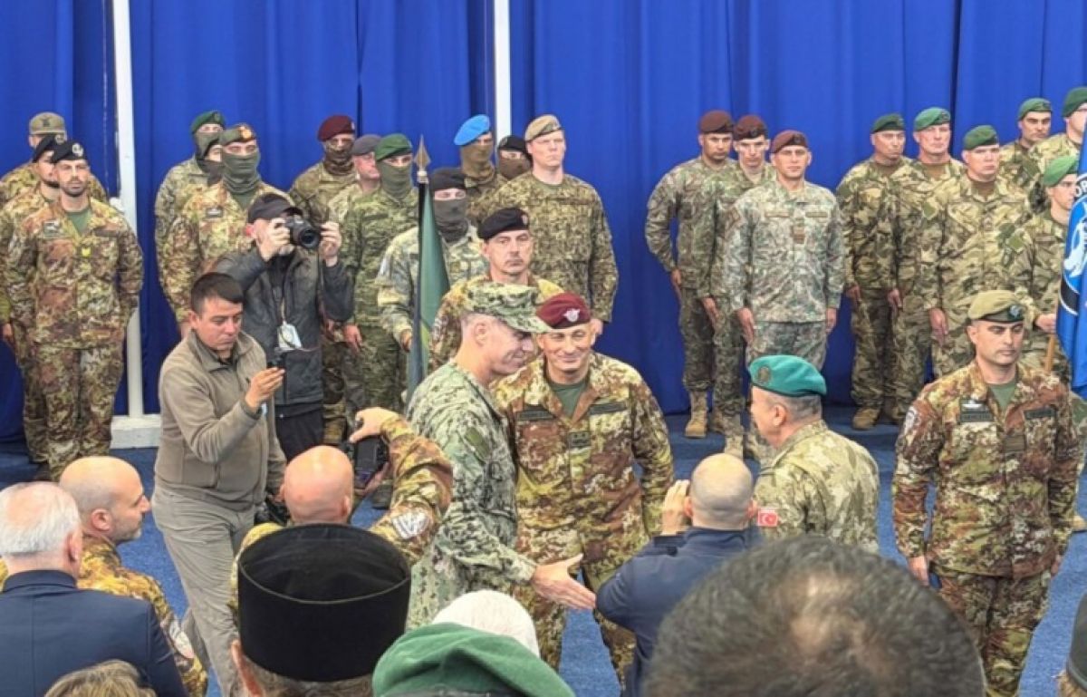 İtalyan Tümgeneral Vergori, KFOR Komutasını Devraldı