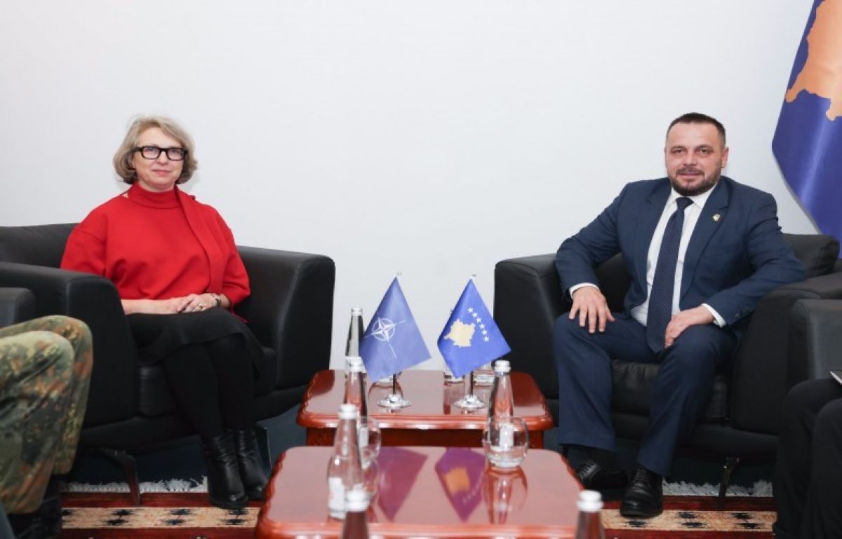 Maqedonci, Burcu San ile Görüşmesinde Kosova’nın NATO Üyeliği Hedefini Yineledi