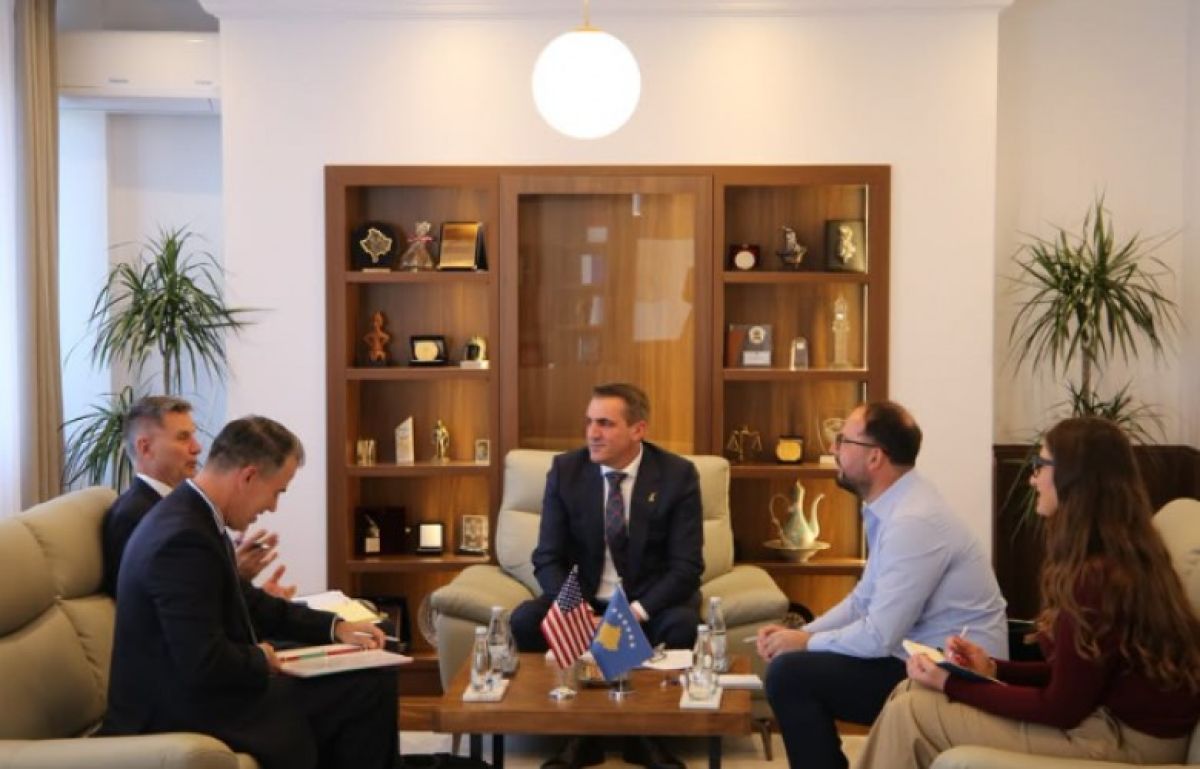 Kosova ve ABD, Mali Suçlarla Mücadeleyi Güçlendirmeyi Hedefliyor
