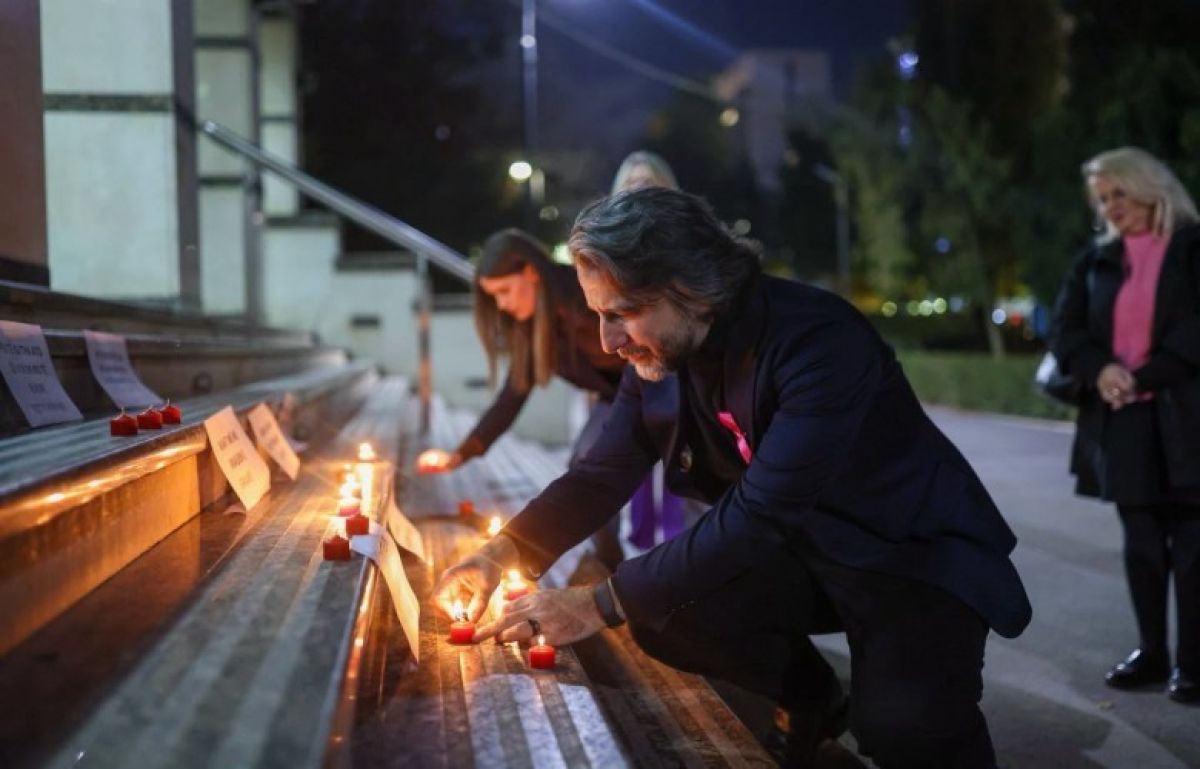 Arlinda Zekaj Anısına Mumlar Yakıldı