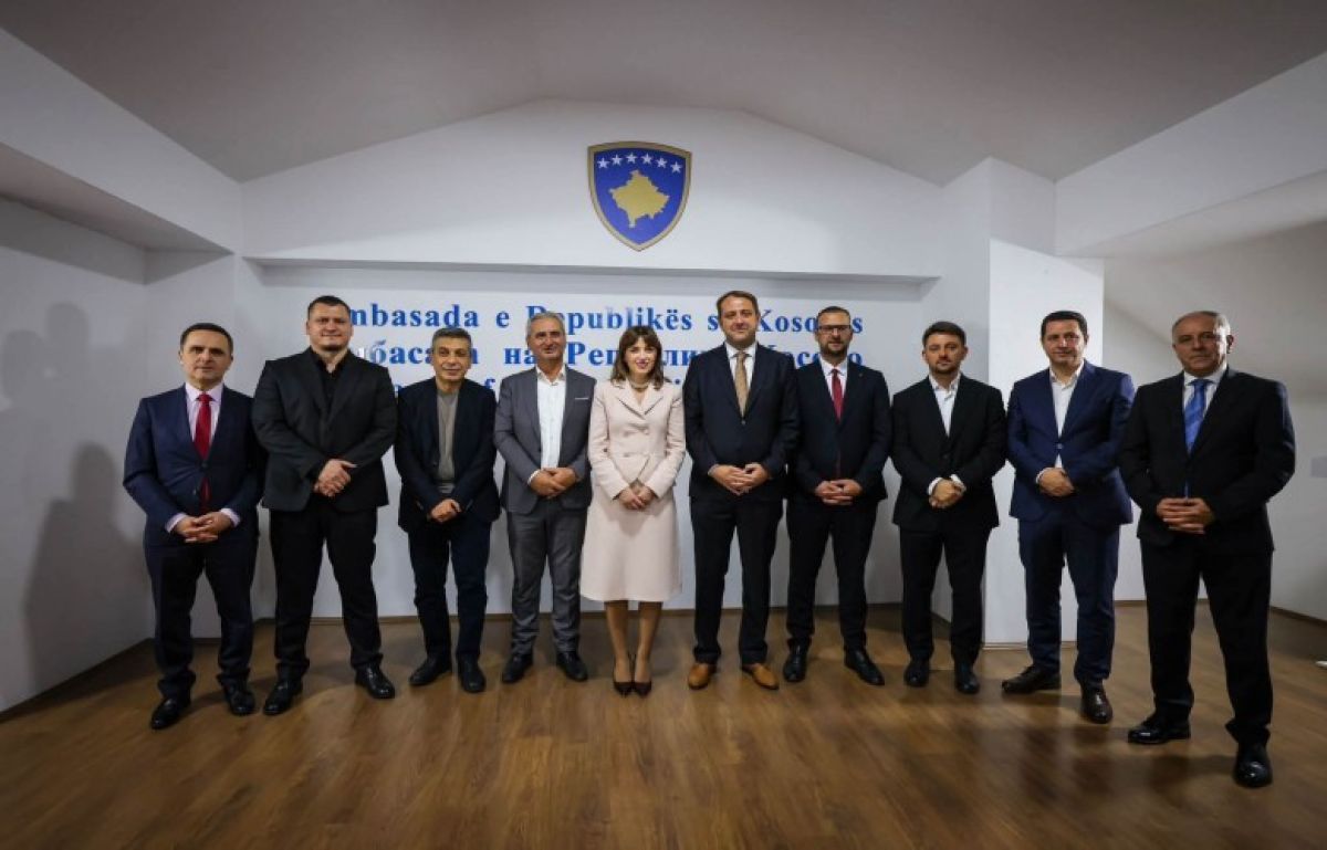 Haxhiu: Görevimiz Arnavutlarla Bağlarımızı Korumak ve Güçlendirmektir